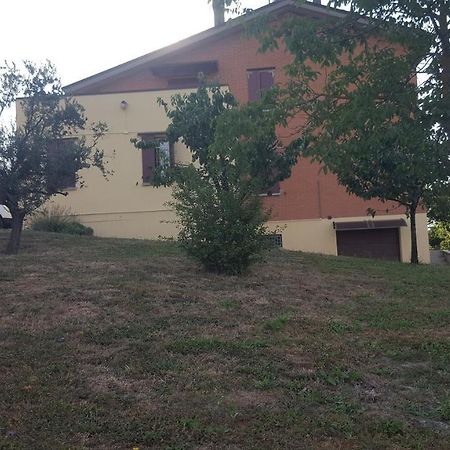 Monte San Pietro B&B I Girasoli מראה חיצוני תמונה